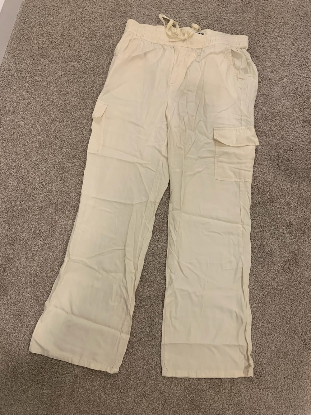 Sanctuary Cream Lyocell Straight Leg Cargo Pants Size XL NWT